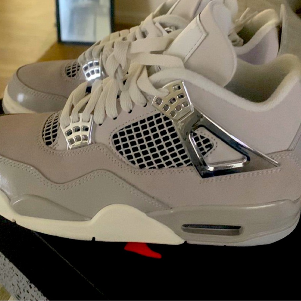 Shoe size 6.5